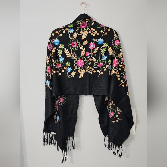 EMBROIDERED SCARF - Picture 6 of 6